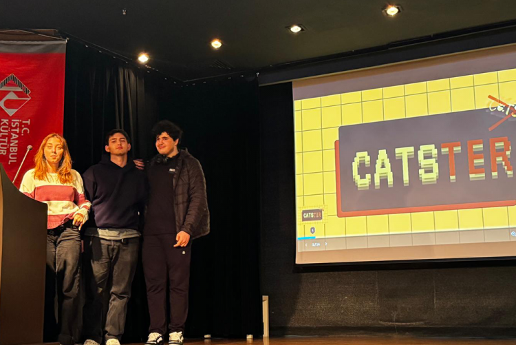 Dijital Oyun Tasarımı Bölümü Final Jurisi 